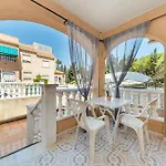 Coral Sunrise Apartment *